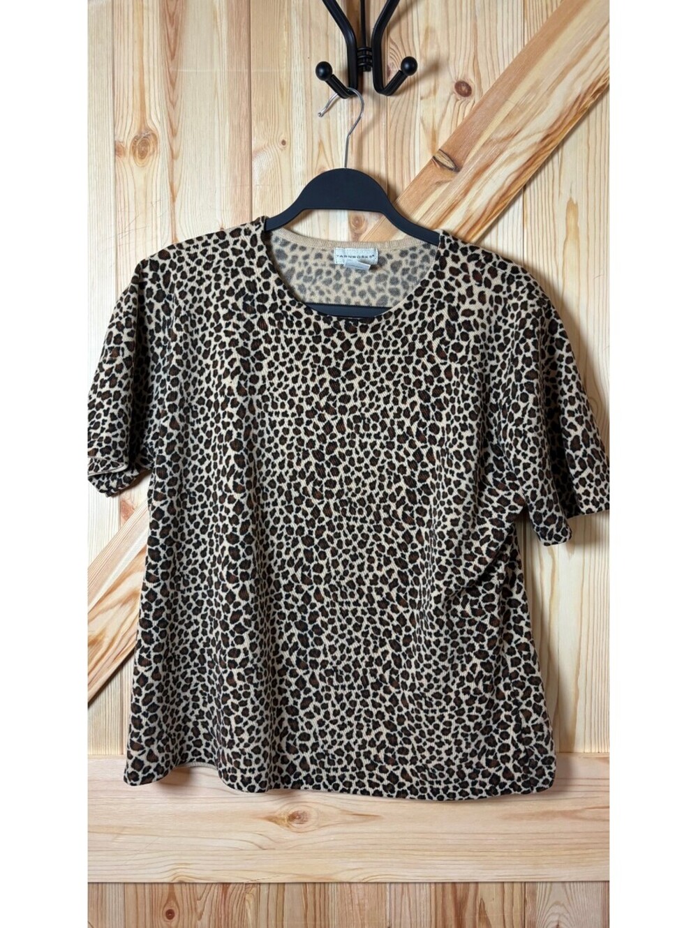 Yarnworks Women's Leopard Print Acrylic Short Sleeve Top XL
